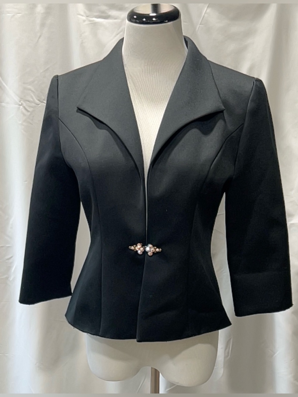 Alex Evenings Black Rhinestone Clasp Blazer Jacket Women Size 8P Petite